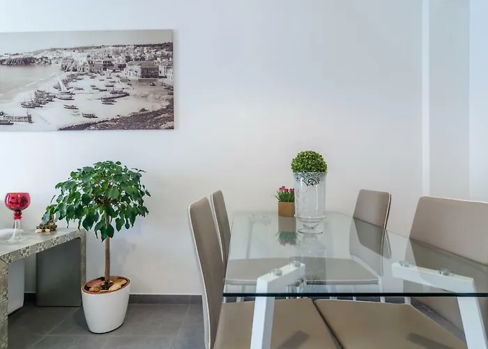 Oldtown 330ft Parking Ac Wifi דירה *